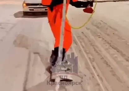 В Ачинске задержали сноубордиста после поездки по улицам города