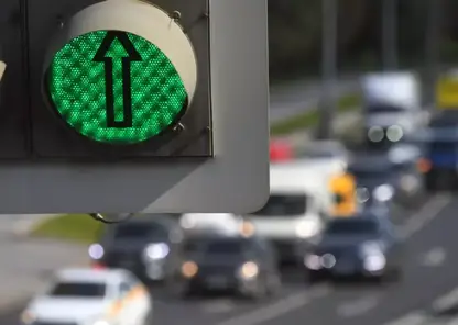 Новый светофор заработал в Томске на пересечении улиц Дальне-Ключевская и Розы Люксембург