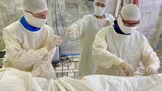 Омские врачи вернули 100‑летней пациентке возможность ходить Омские врачи вернули 100‑летней пациентке возможность ходить