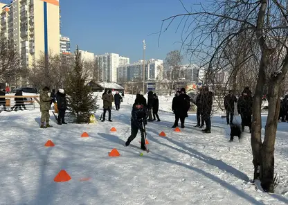 В Свердловском районе прошло спортивное мероприятие в сквере Полтавский