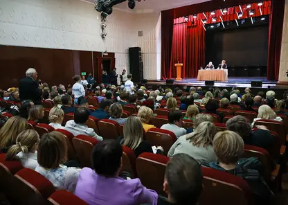 Губернатор Михаил Котюков встретился с жителями Енисейского района и ответил на важные для них вопросы