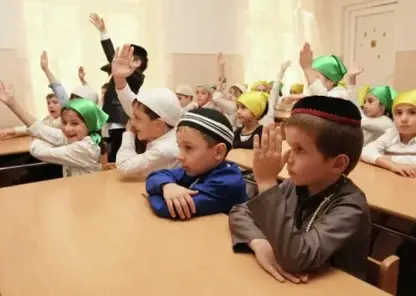 В Томской области запустили спецкурсы по русскому языку для мигрантов и их детей