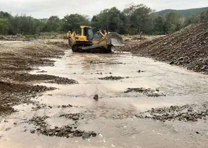 Почти 50 километров рек расчистят в Приморье для "профилактики" наводнений