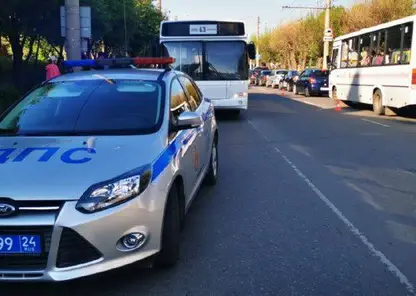 В Красноярске 6-летний ребенок попал под автобус