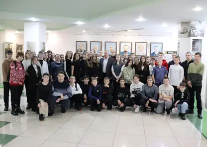 На Назаровском разрезе побывали участники профориентационного проекта Дома школьника