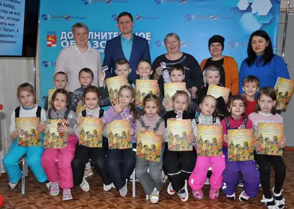Сотрудники Богучанской ГЭС подарили дошкольникам новую книгу