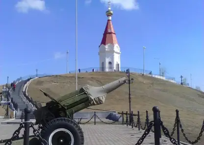 Сенатор от Красноярского края Александр Усс сообщил об установке пушки на Караульной горе