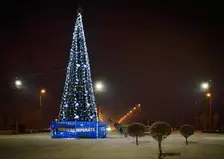 ВТБ подарил Красноярску яркую новогоднюю елку