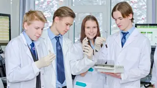 Четыре школы из Красноярского края оказались в топ-300 лучших в России Четыре школы из Красноярского края оказались в топ-300 лучших в России