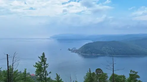 Туроператоры зафиксировали рост спроса на зимние поездки на Байкал