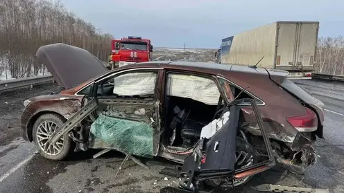 В Красноярском крае в двух ДТП на встречке пострадали дети: годовалый малыш и 12-летний подросток