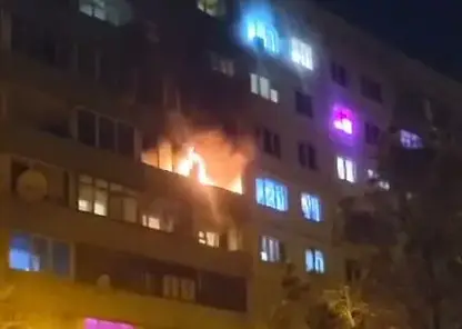 Ночной пожар в Красноярске. Сгорела квартира на Энергетиков