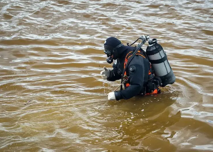 16-летний подросток утонул в Красноярске во время купания в озере на острове Татышев