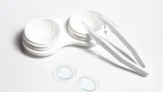 Читинская школьница ослепла после длительного использования ночных линз Читинская школьница ослепла после длительного использования ночных линз