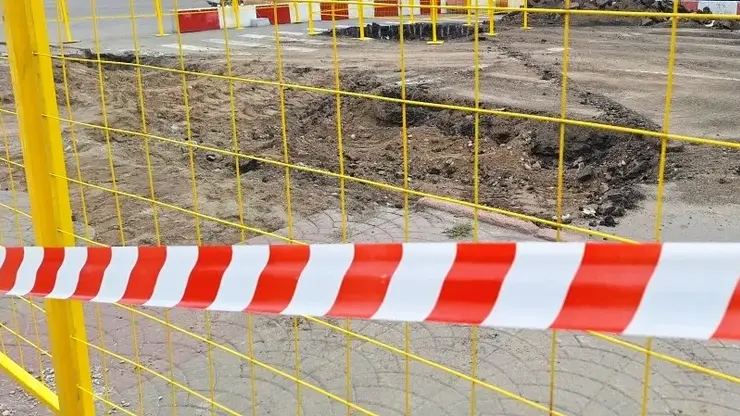 В Красноярске перекрывают часть улицы Кирова из-за масштабного ремонта теплосети