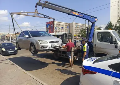 5 машин и 10 протоколов за несколько часов: в Красноярске в разгаре эвакуация машин