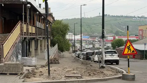 «Центр должен быть для пешеходов»: водители массово жалуются на сужение дорог в Красноярске