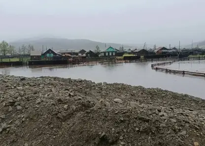 Паводок и снегопад пришли в Закаменский район Бурятии