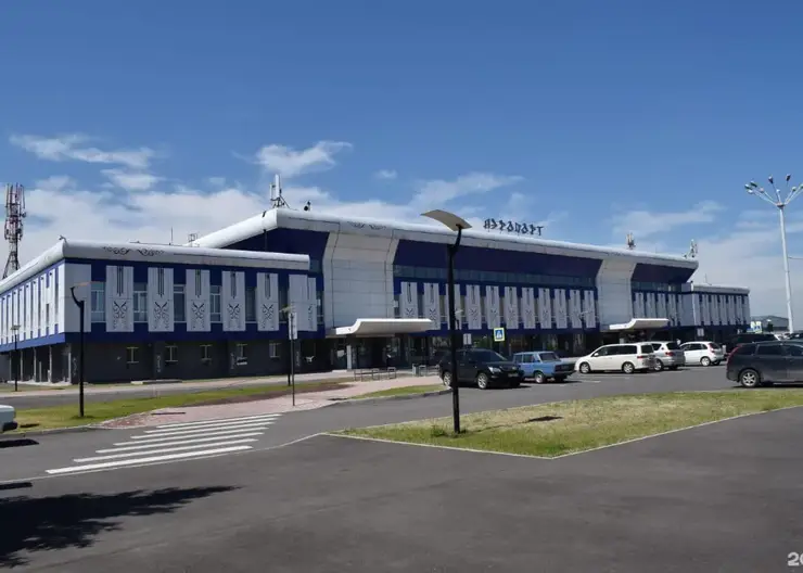 Директор аэровокзала Абакана предстанет перед судом по обвинению в получении взяток