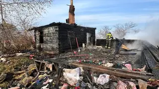 Мужчина и женщина погибли при пожаре в частном доме в Приморье