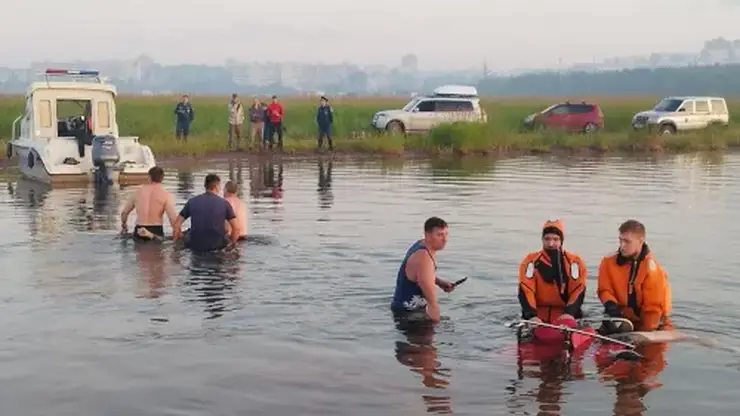Два человека погибли при падении параплана в Братское водохранилище Иркутской области