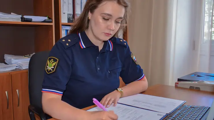 Жительница Забайкалья отработает 300 часов за покупки на маркетплейсе за чужой счёт
