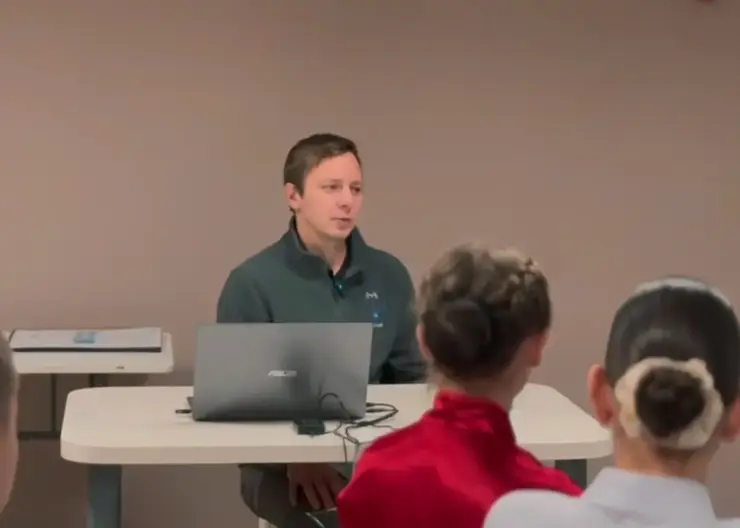 Космонавт Кирилл Песков встретился с детьми в красноярском лагере «Космос»