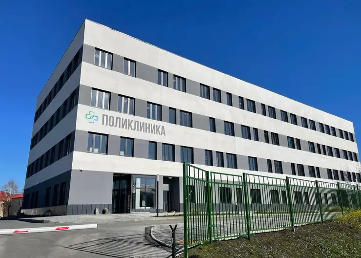 Новый корпус поликлиники построили в селе Довольное Новосибирской области