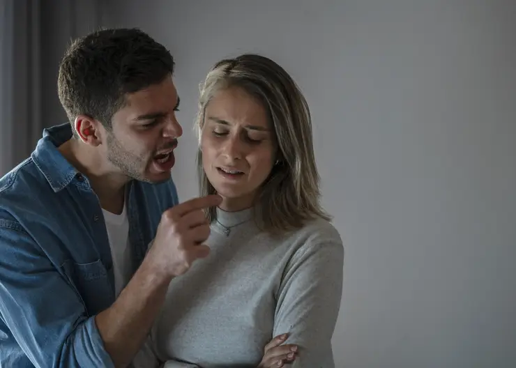 «Цель – подавление партнера»: красноярский психолог об абьюзивных отношениях