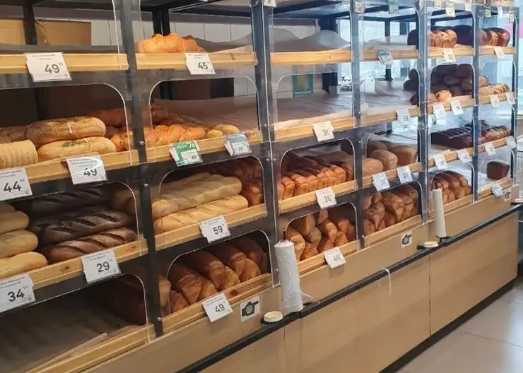 Красноярцы встали на защиту хлеба без упаковки после запрета Роспотребнадзора