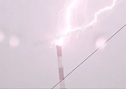 В Красноярске под утро в ТЭЦ-1 ударила молния