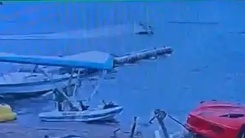 В Приморье мужчина на гидроцикле сбил двух девочек на сапборде