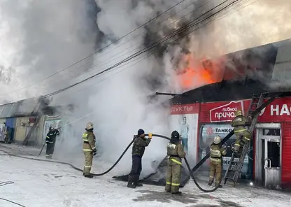 В Красноярском крае загорелся сельский магазин