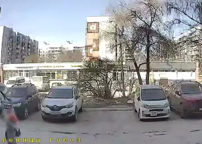 Новосибирский школьник разбил голову пенсионерке самокатом