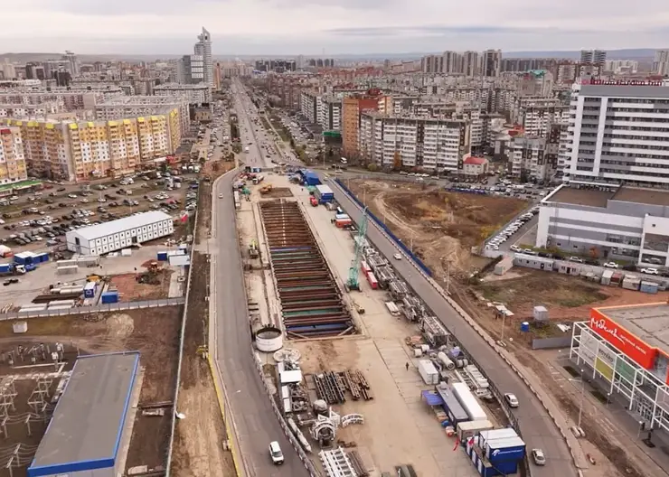 В Красноярске на ул. Молокова на проезде-дублере ограничили движение из-за строительства метро