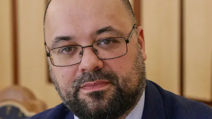 Губернатор Красноярского края Котюков уволил министра строительства и ЖКХ региона