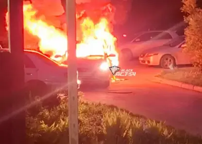 В Новосибирске машина такси взорвалась из-за утечки газа: пострадал водитель