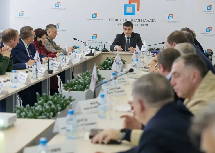 Михаил Котюков встретился с представителями ветеранских организаций Красноярского края