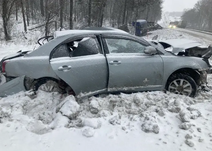Двое взрослых и один ребенок погибли в ДТП в Новосибирской области