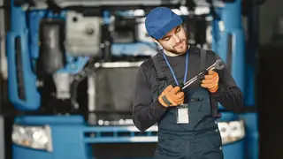 Жители Красноярского края стали чаще выбирать рабочие специальности