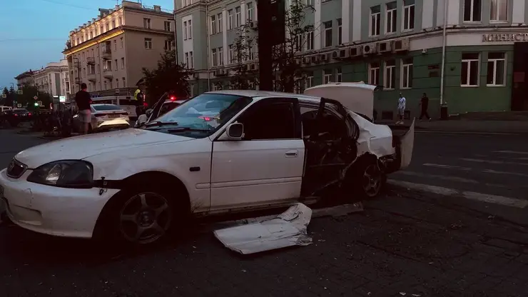 На проспекте Мира в Красноярске произошло ДТП с двумя подростками