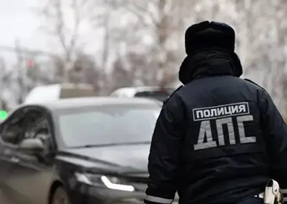 Красноярские инспекторы ГИБДД остановили автомобиль Hyundai Solaris с громкоговорителем