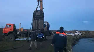 70‑летнего рыбака, пропавшего вместе с сыном, нашли на дне реки в Красноярском крае