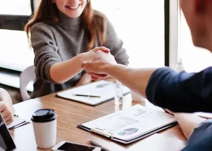 В России собираются запретить покупать квартиры дороже миллиона за наличные