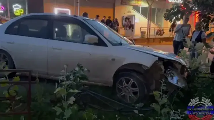 Пьяный водитель сбил четверых пешеходов на Крупской в Красноярске (видео)