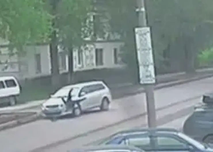 В Назарове "Тойота" переехала 9-летнего школьника на самокате