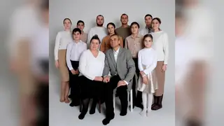 Звание «Мать-героиня» присвоено указом президента многодетной матери Ольге Булычевой из Минусинска