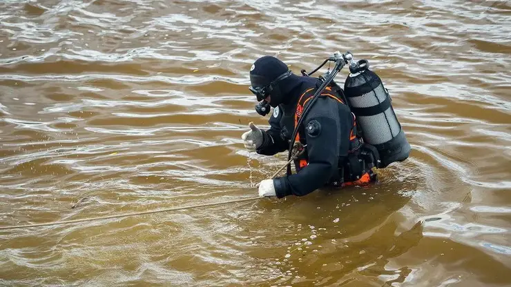 На острове Татышев в Красноярске едва не утонул 17-летний подросток: он в реанимации