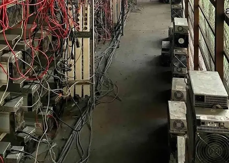 В Иркутской области молодой майнер незаконно подключился к сети и украл электроэнергии на 8 млн рублей