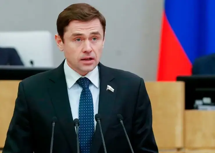 Зампредседателя комитета Госдумы по строительству и ЖКХ Александр Аксёненко внес два законопроекта  в защиту пострадавших в сфере ИЖС